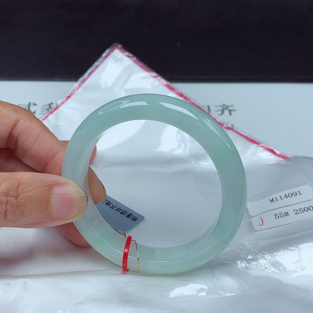 翡翠手镯未镶嵌55圈4091