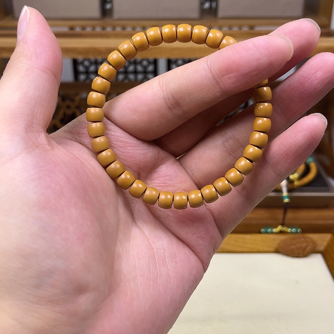 橄榄核吊坠7.0清水橄榄核尖单圈sss