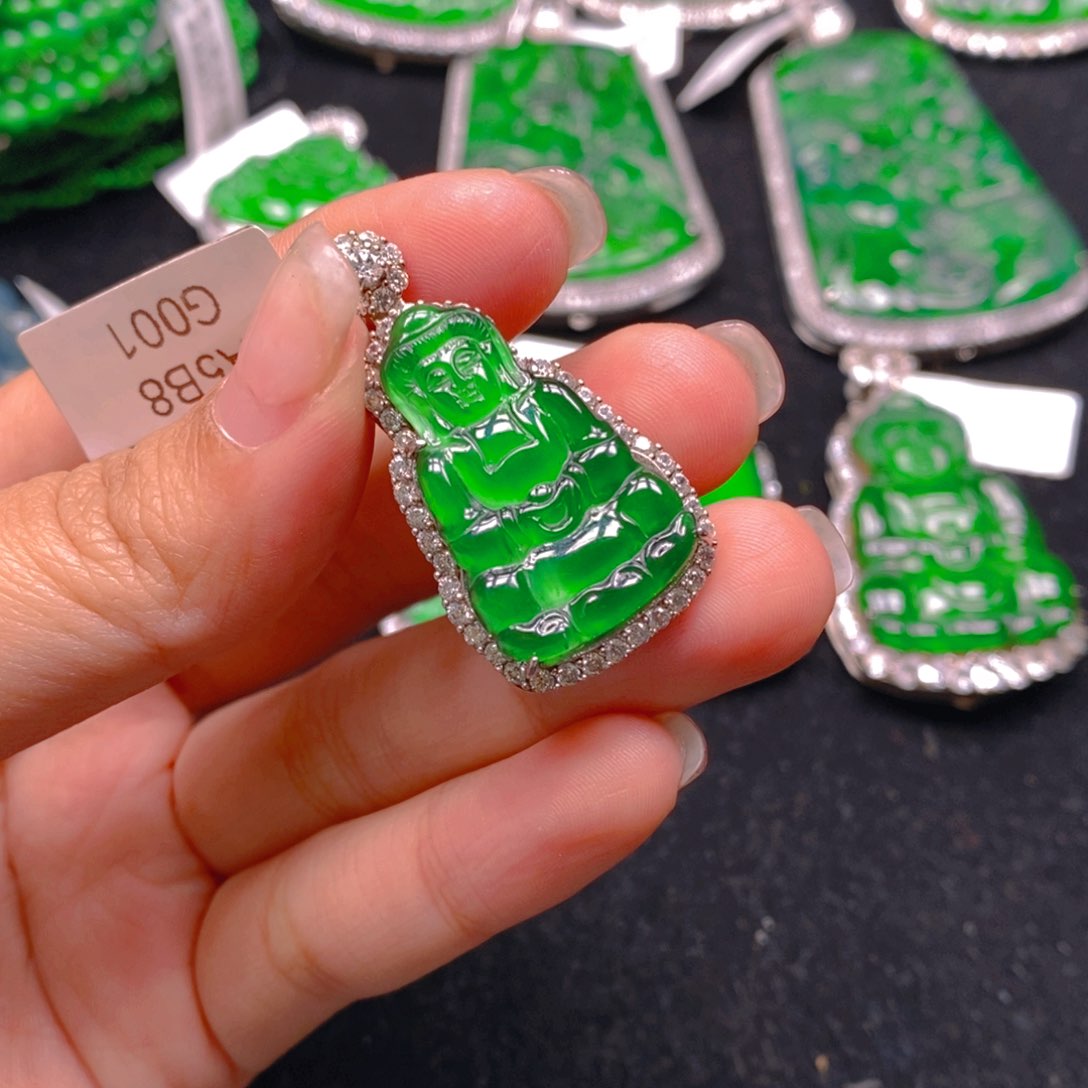 翡翠颈饰银S925镶嵌88888888888