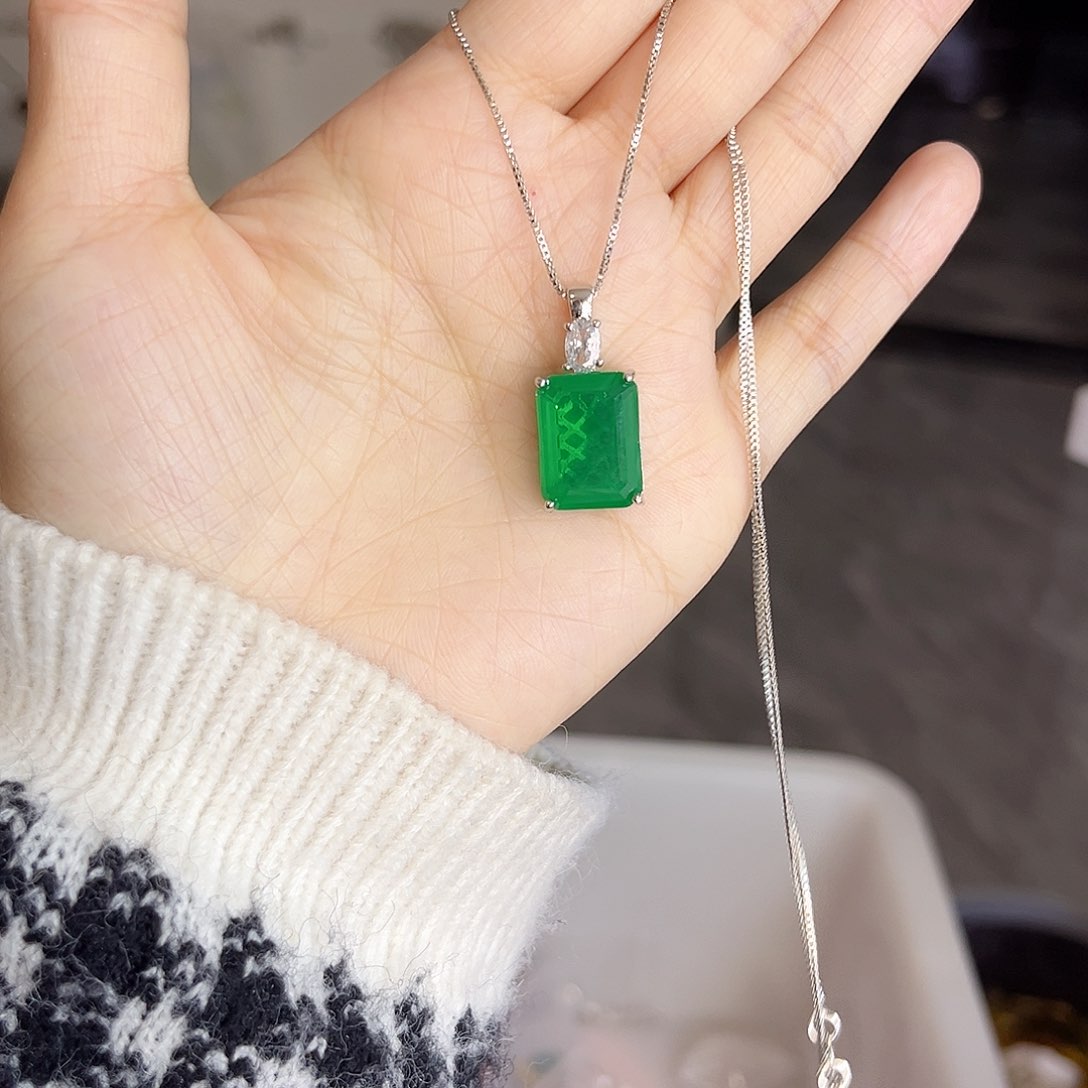 颈饰银S925镶嵌祖母绿