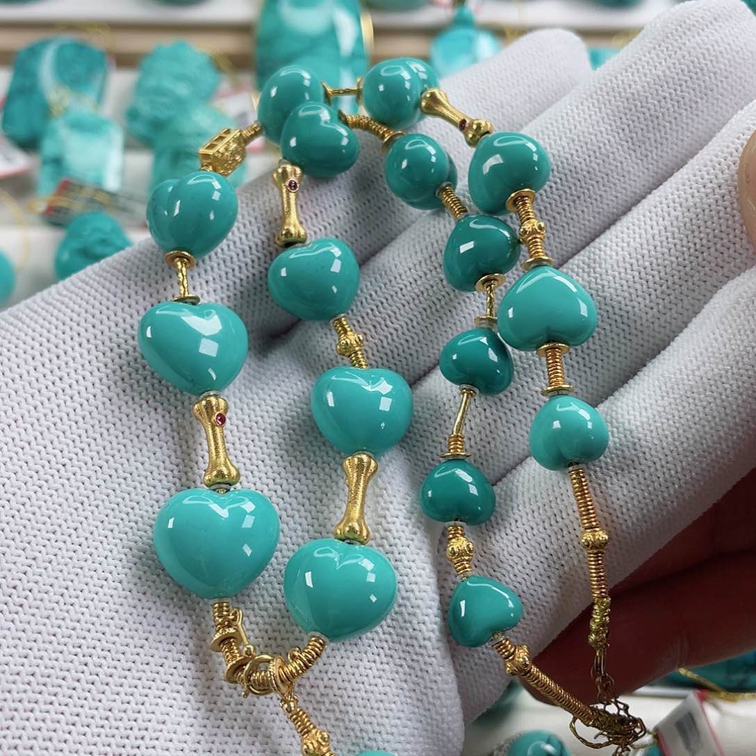 绿松石颈饰18K金镶嵌