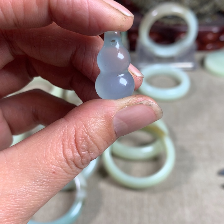 和田玉（糖玉）未镶嵌手镯