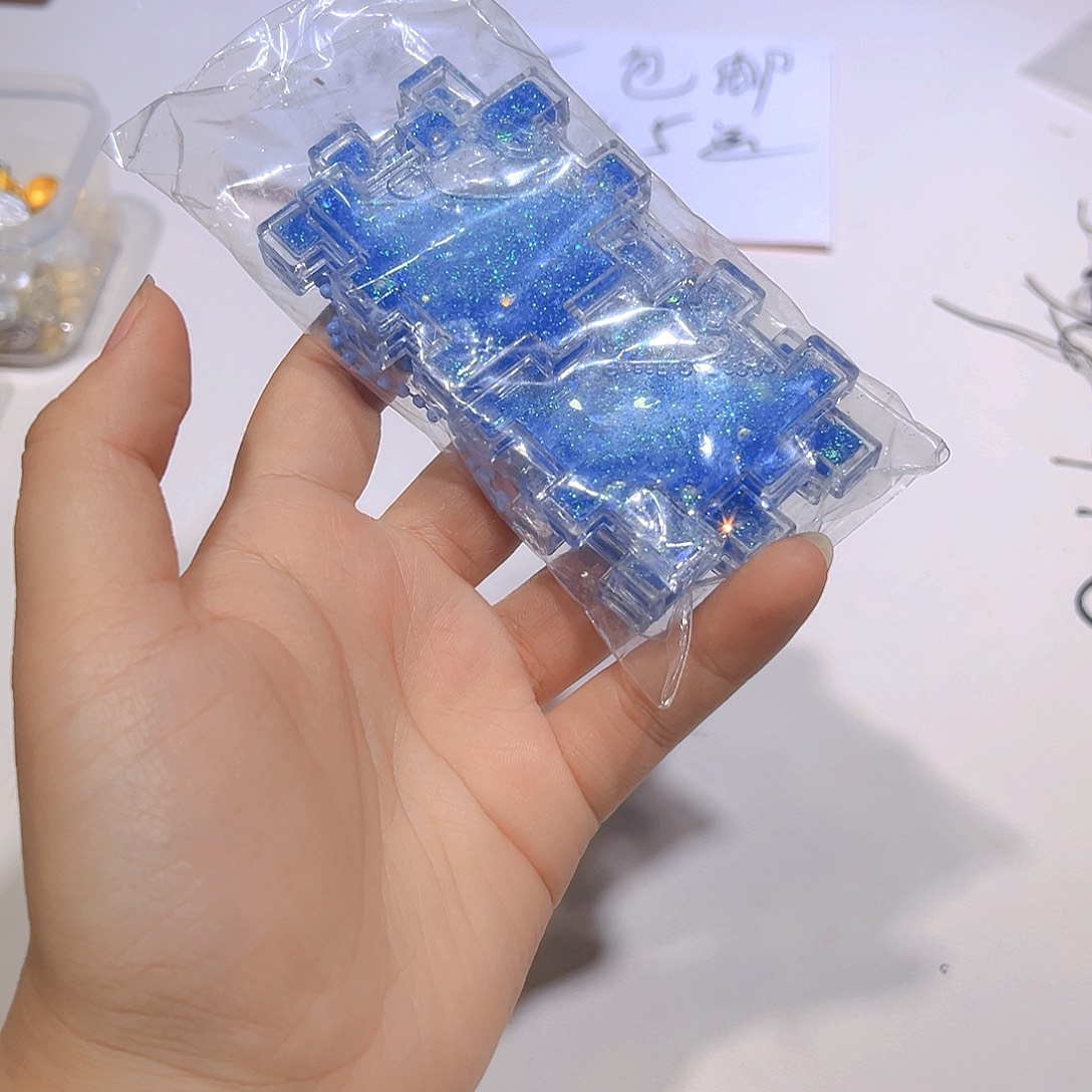 亚克力一包蓝色流动