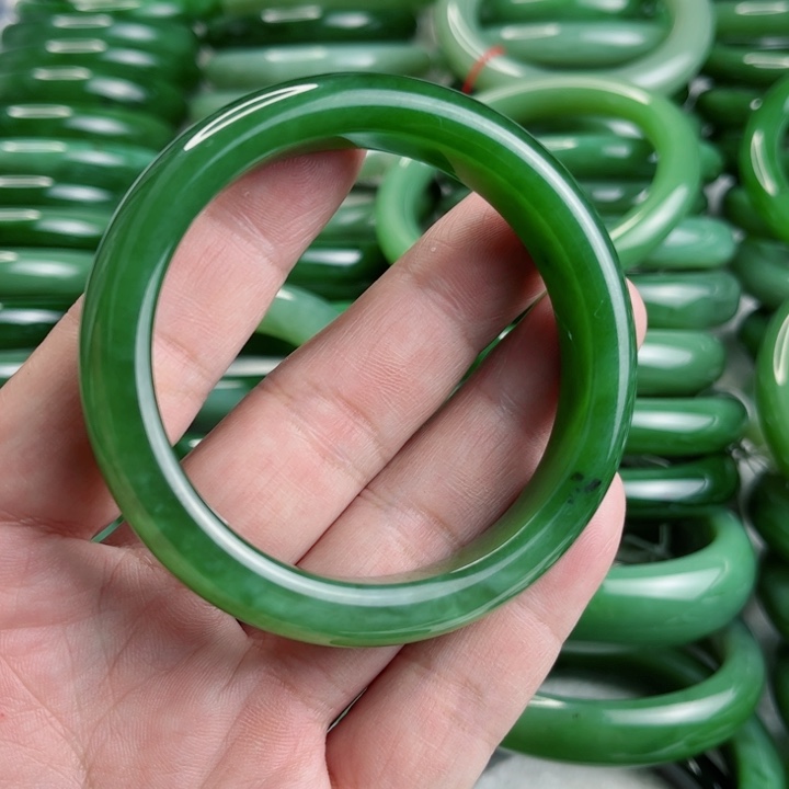 和田玉手镯未镶嵌m**o55～0