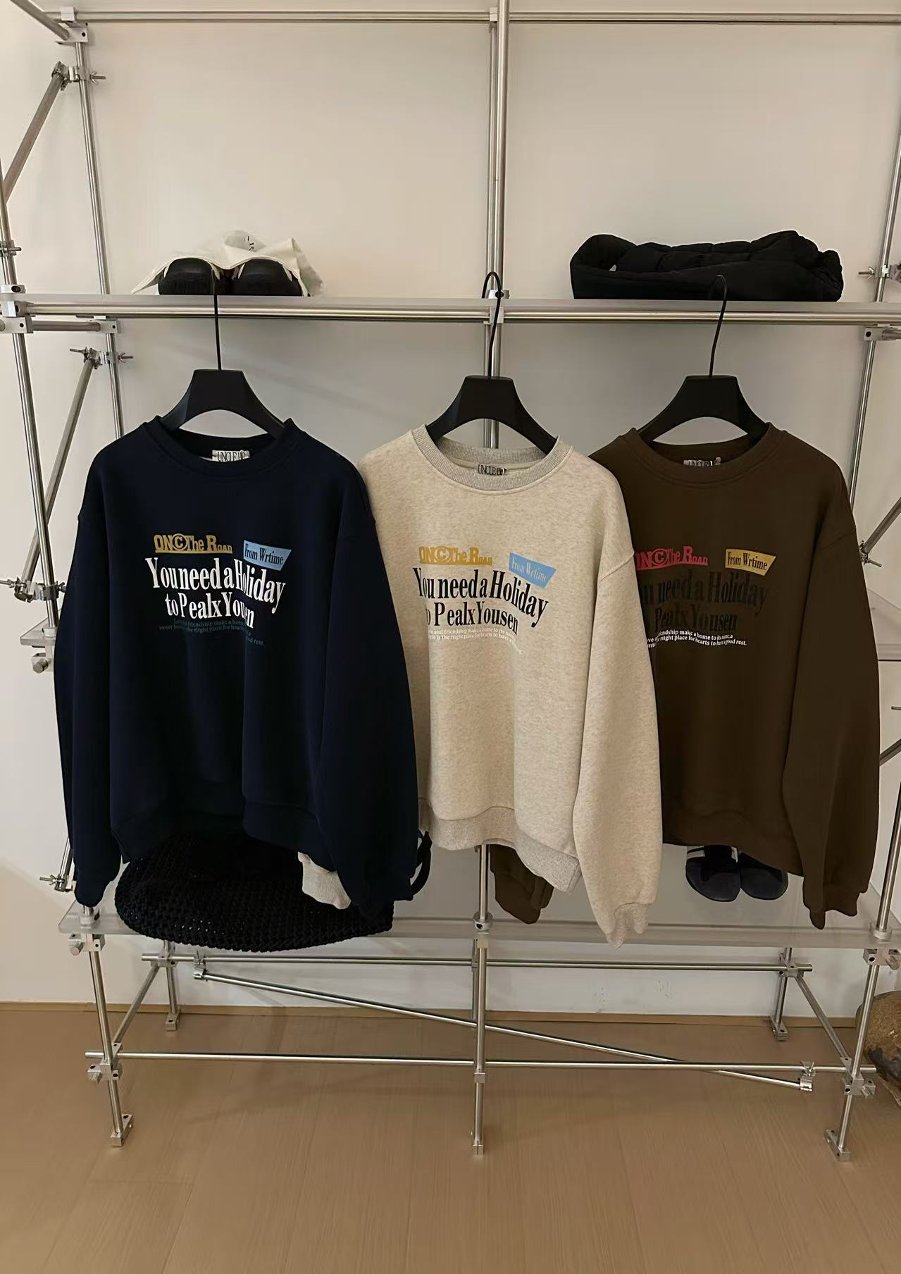 温柔瑶-Uncle Be冬季福利-宽松百搭圆领字母卫衣-88627