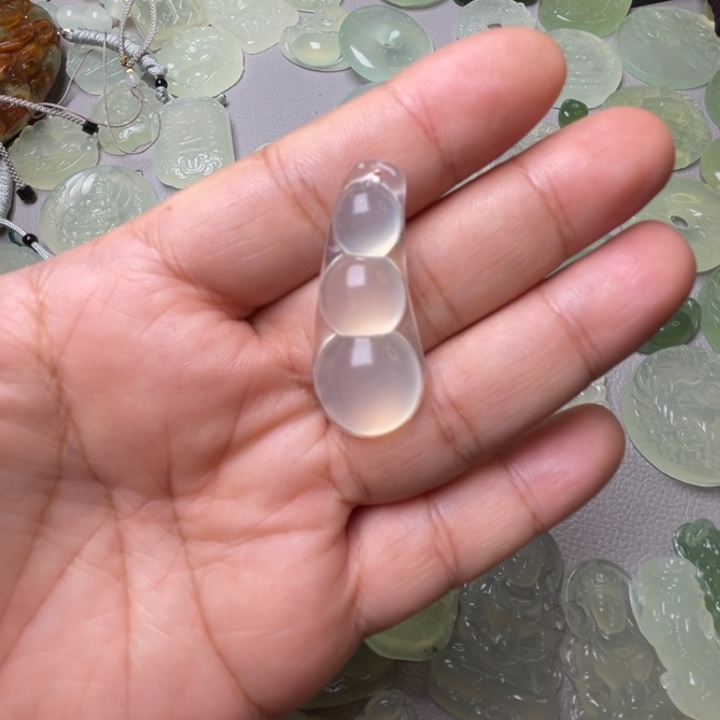岫玉吊坠(赠链)未镶嵌荣*