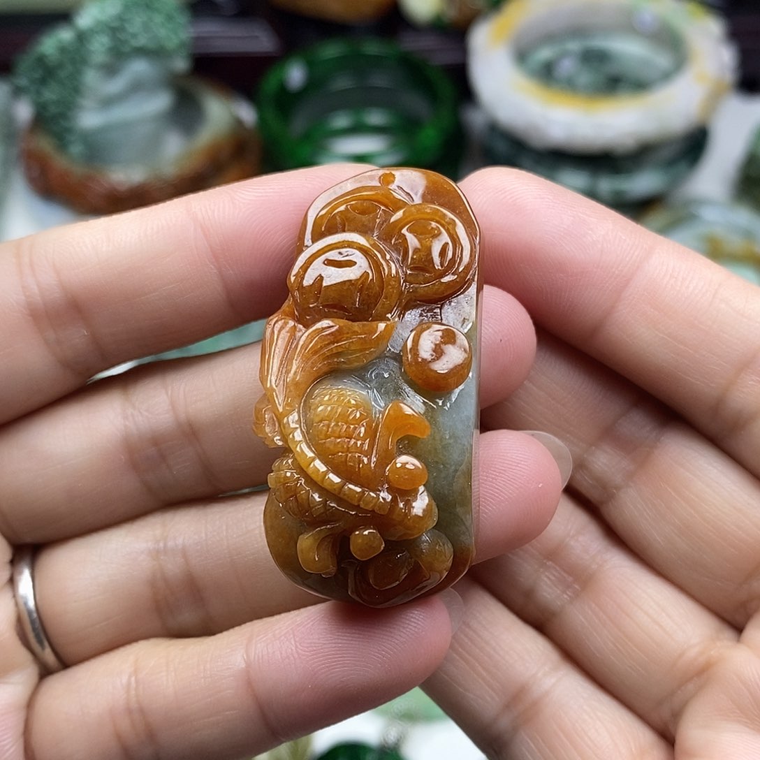 颈饰未镶嵌翡翠牌子