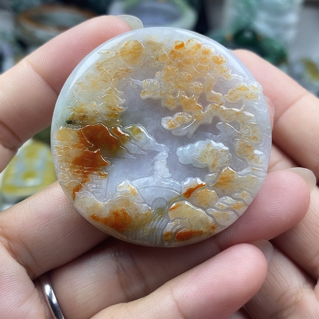 翡翠未镶嵌颈饰牌子