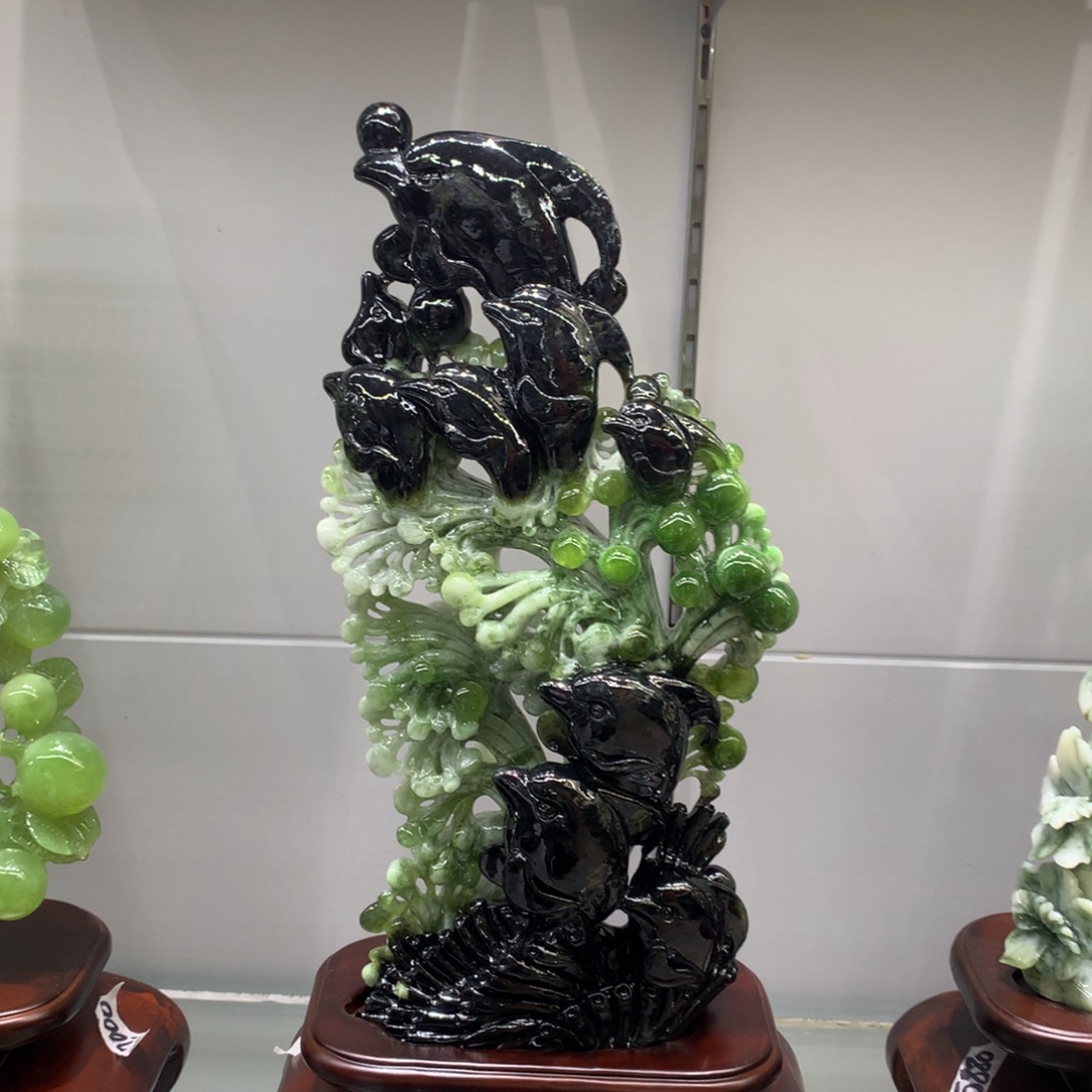 韩***华玉家居摆件手工雕刻
