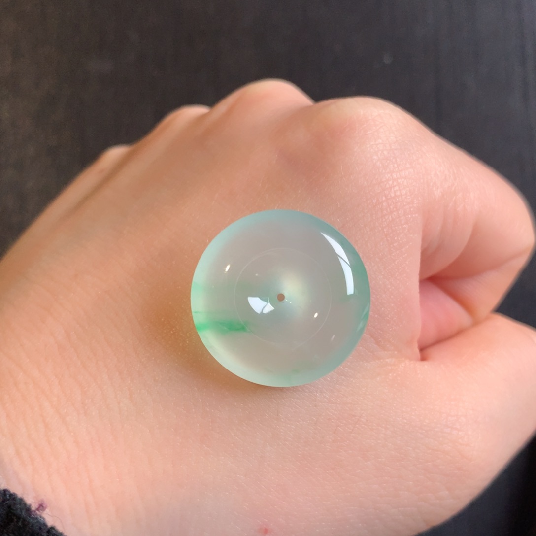 翡翠颈饰未镶嵌天然翡翠