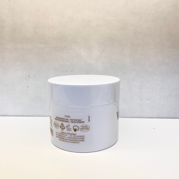 法 精华k面霜涂抹大