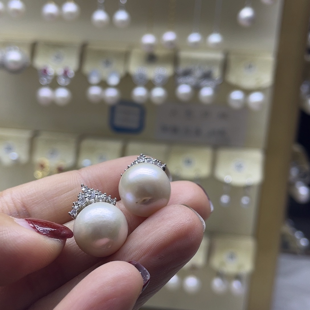 银S925镶嵌淡水珍珠耳饰