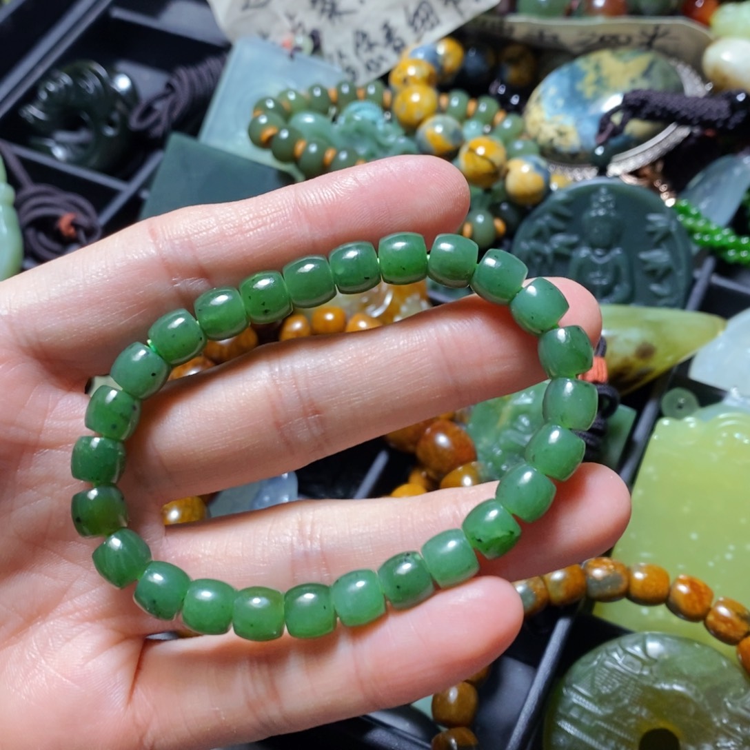 和田玉（碧玉）未镶嵌颈饰