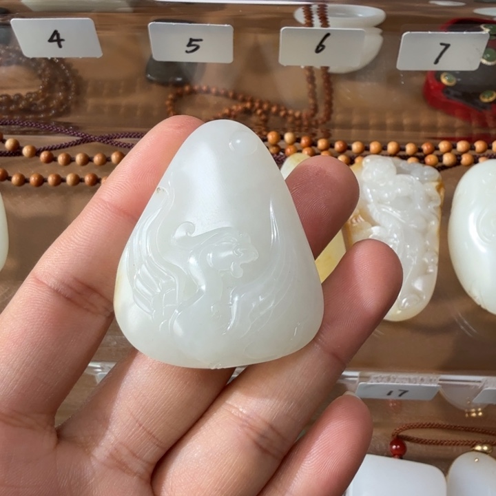和田玉颈饰未镶嵌新疆和田玉天然毛孔皮有凤来仪