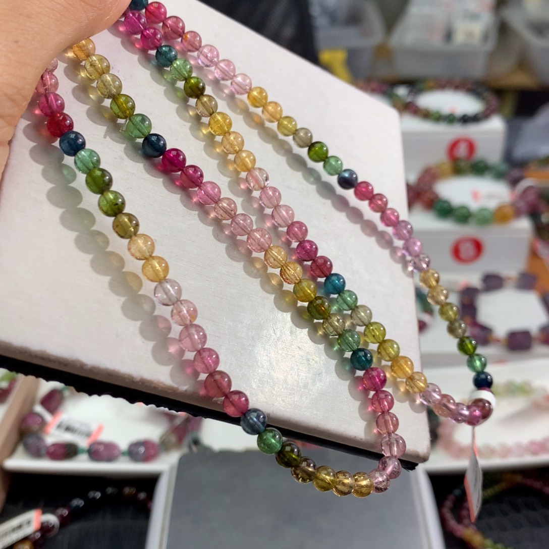 碧玺手链未镶嵌    5mm。  