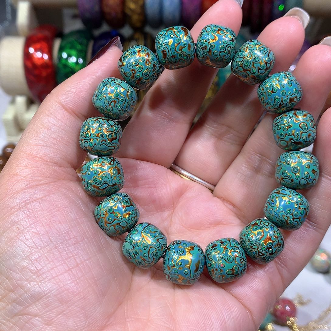 大漆珠……娇……………………