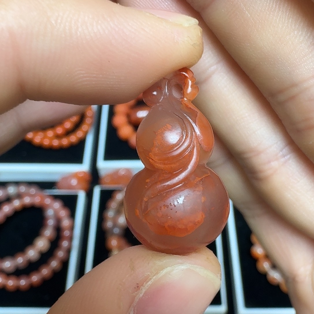 南红玛瑙未镶嵌川料瓦西飘花火焰纹葫芦5.7g