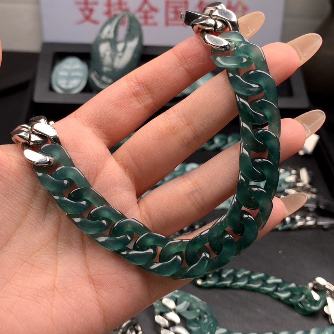 洒***雨翡翠未镶嵌手链90