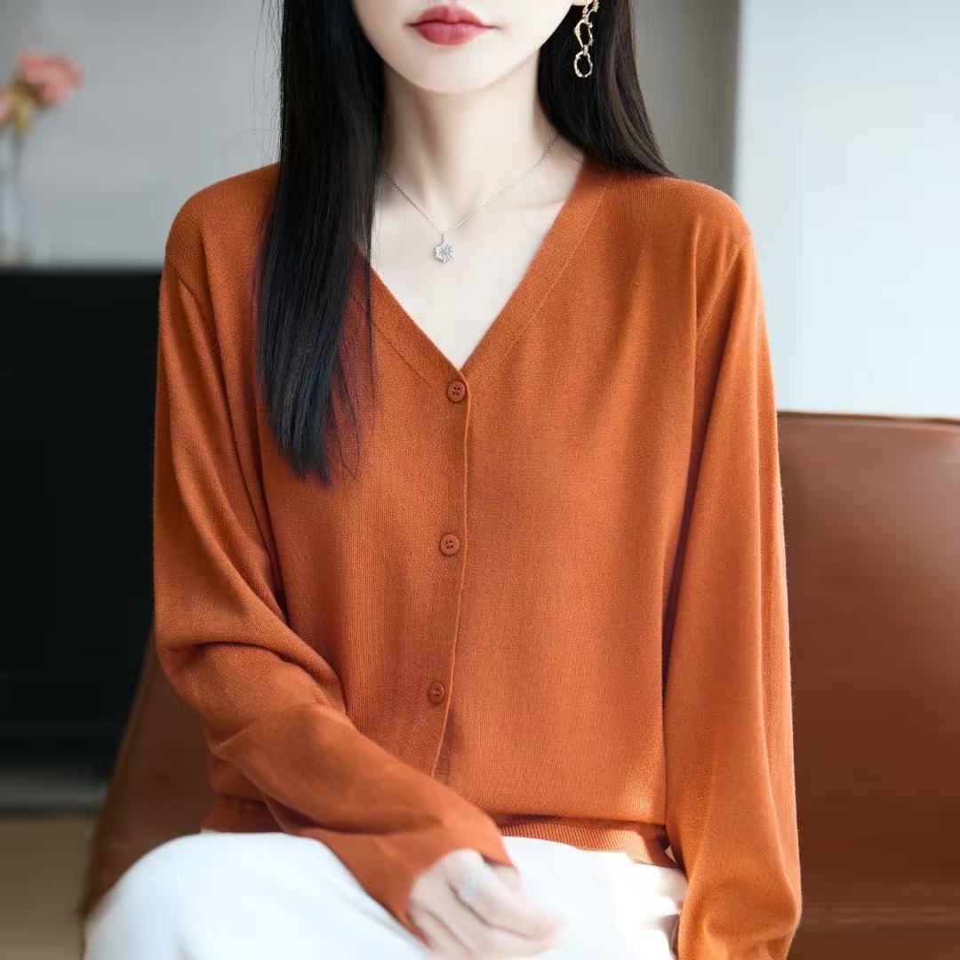 MZ.精纺柔软宽松气质V领显瘦长袖春秋毛针织衫女士纯色毛衣D591