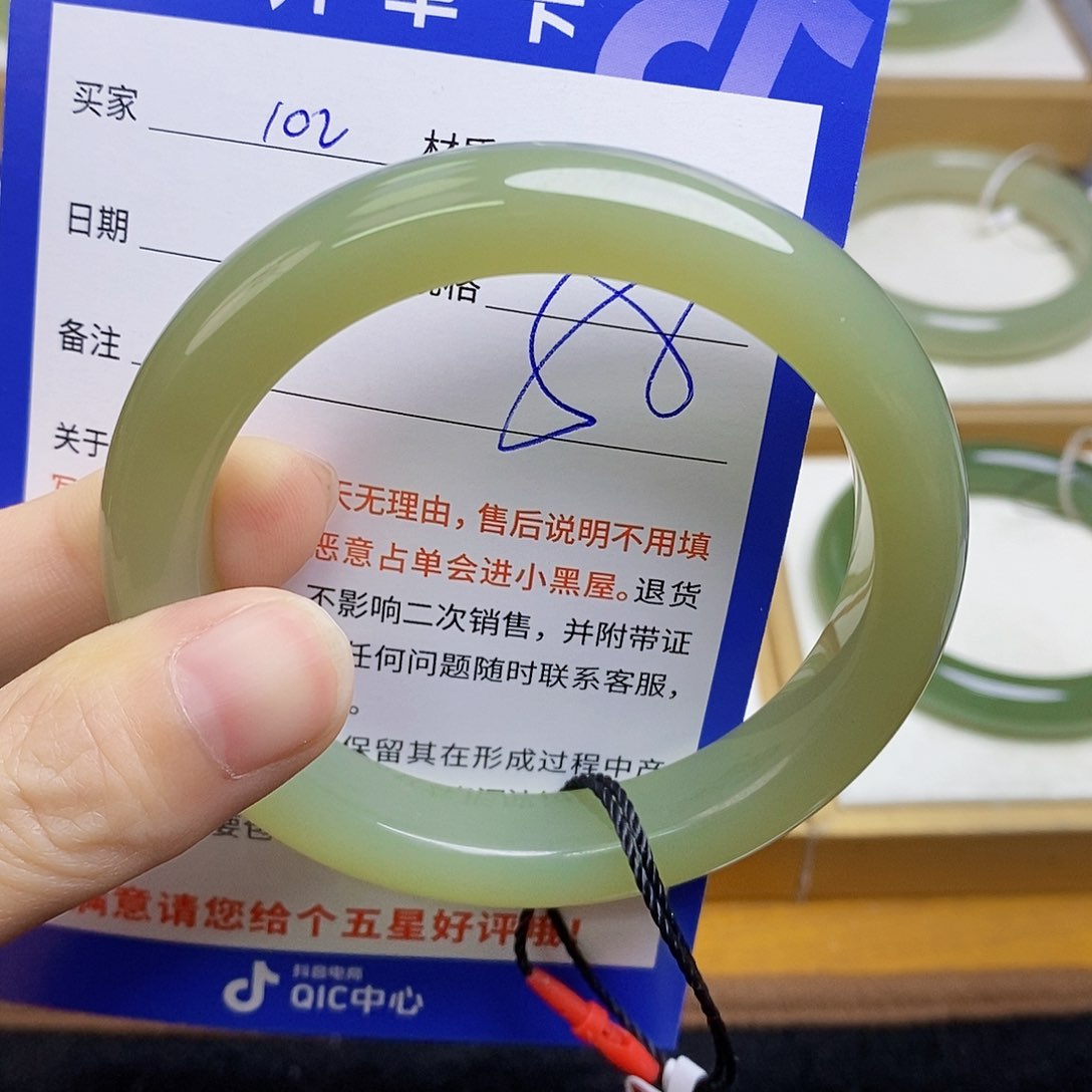 和田玉手镯未镶嵌sy