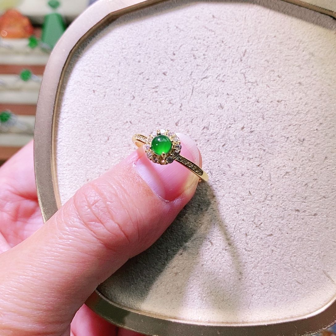 【闪购商品】翡翠挂件未镶嵌裸石