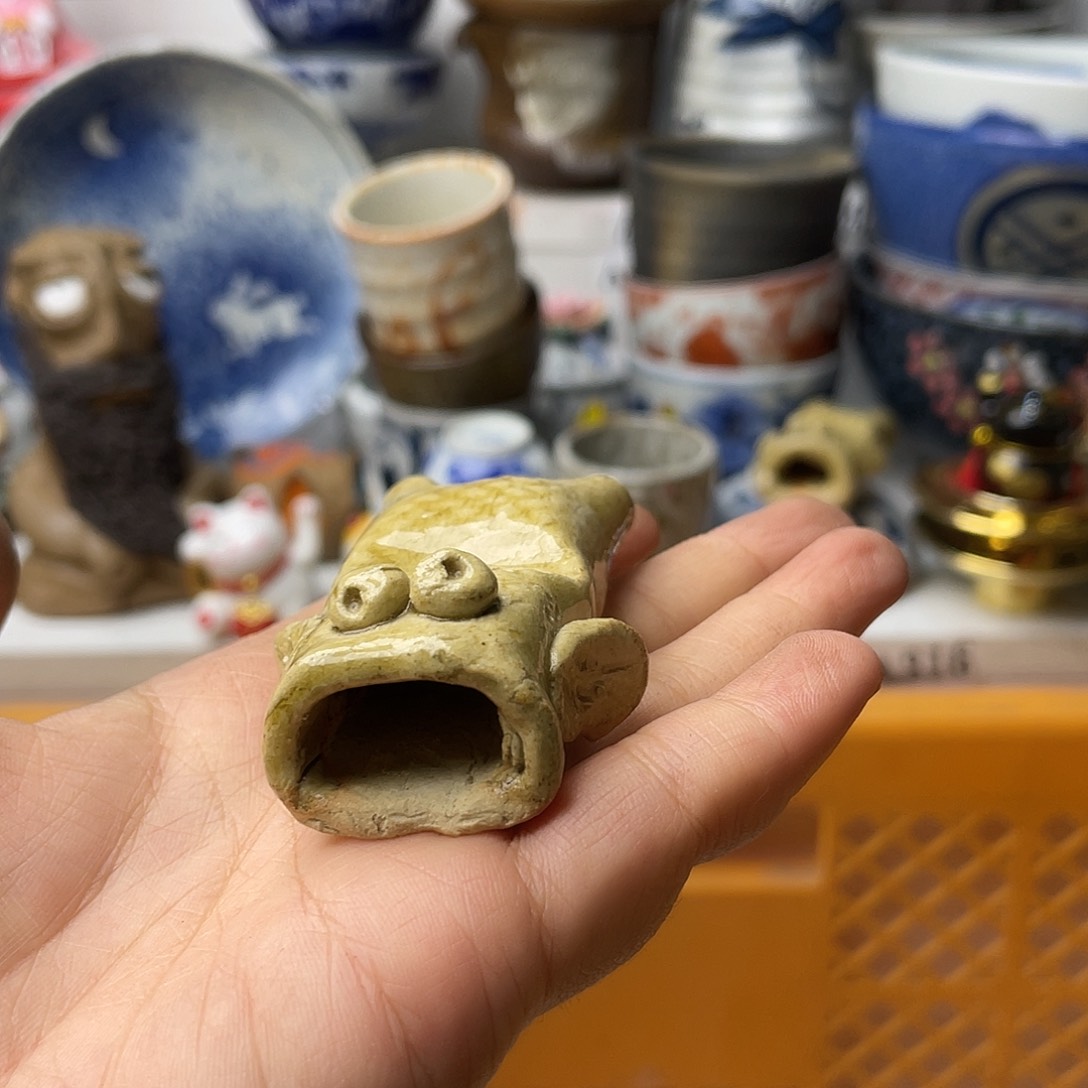 瓷片神****爱哈哈哈我真的要把它吃下去哈哈啊