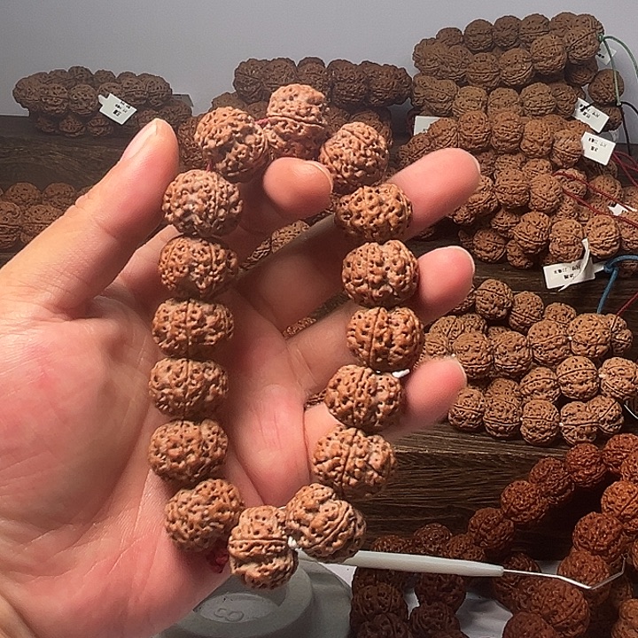 金刚菩提手串古龙纽扣20