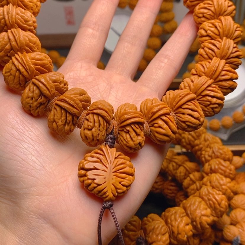 【闪购商品】桃核手串骑****子龙文桃核