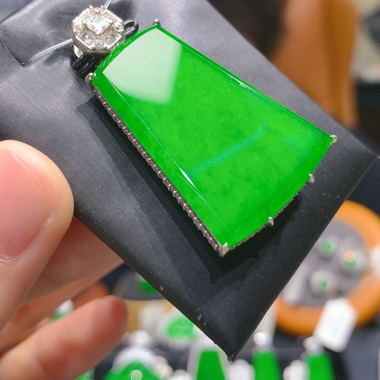 【闪购商品】颈饰银S925镶嵌翡翠4qi j