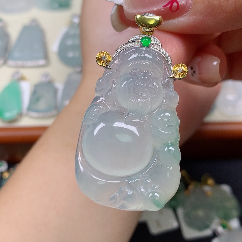 【闪购商品】翡翠18K金镶嵌颈饰财神