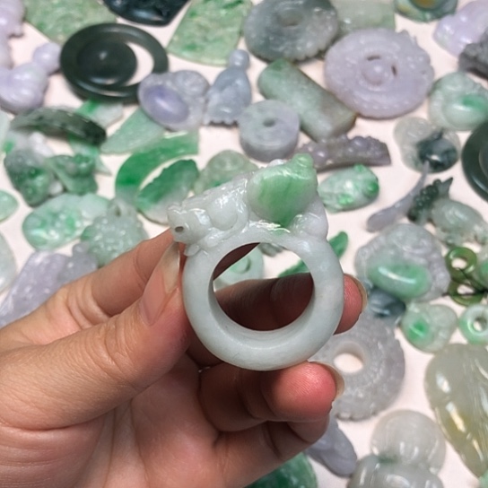 定制翡翠未镶嵌翡翠