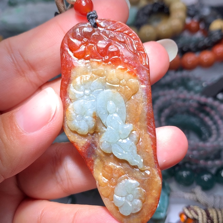 翡翠颈饰未镶嵌保真天然A货翡翠