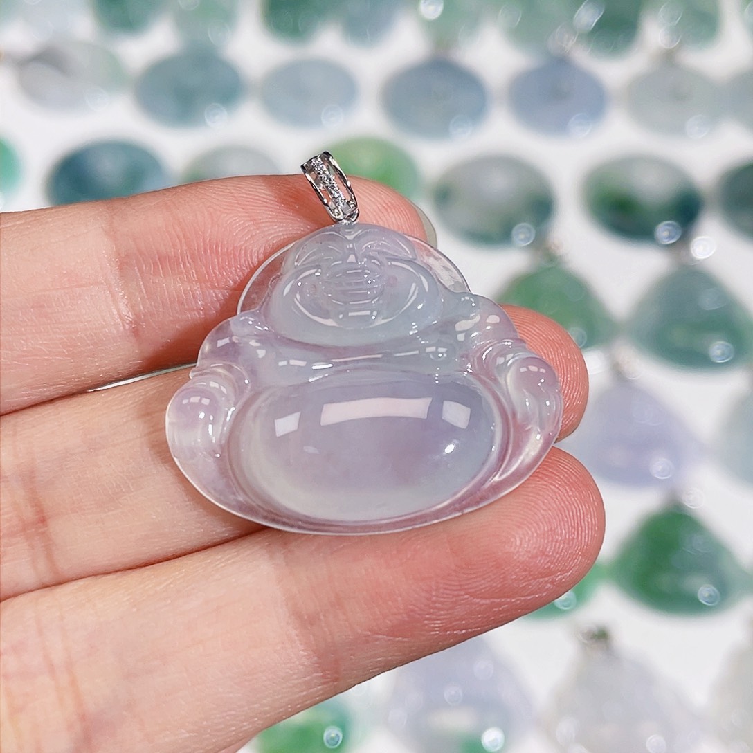 颈饰18K金镶嵌翡翠吊坠