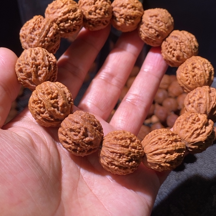 手串文玩核桃……12