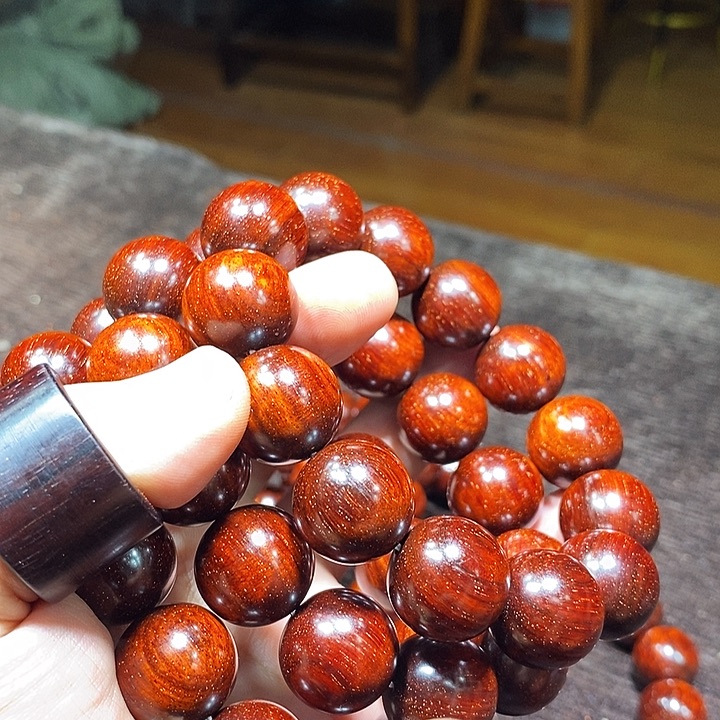 檀香紫檀（小叶紫檀）其他多样性发其一1.8龙爆