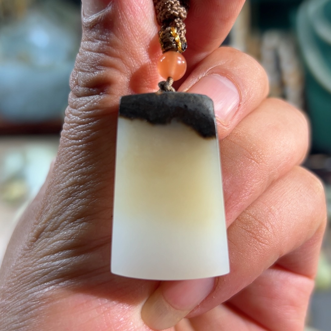 和田玉颈饰未镶嵌