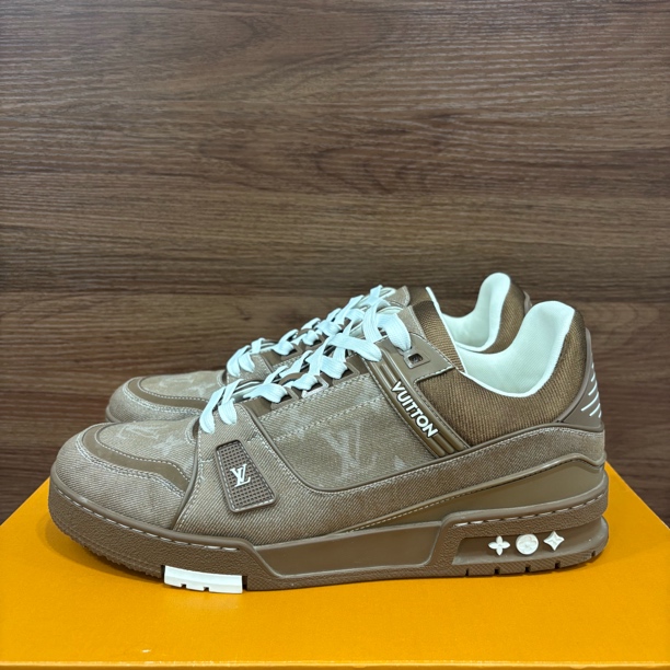 99新 LouisVuitton/路易威登 43码 棕色牛仔 满印 板鞋