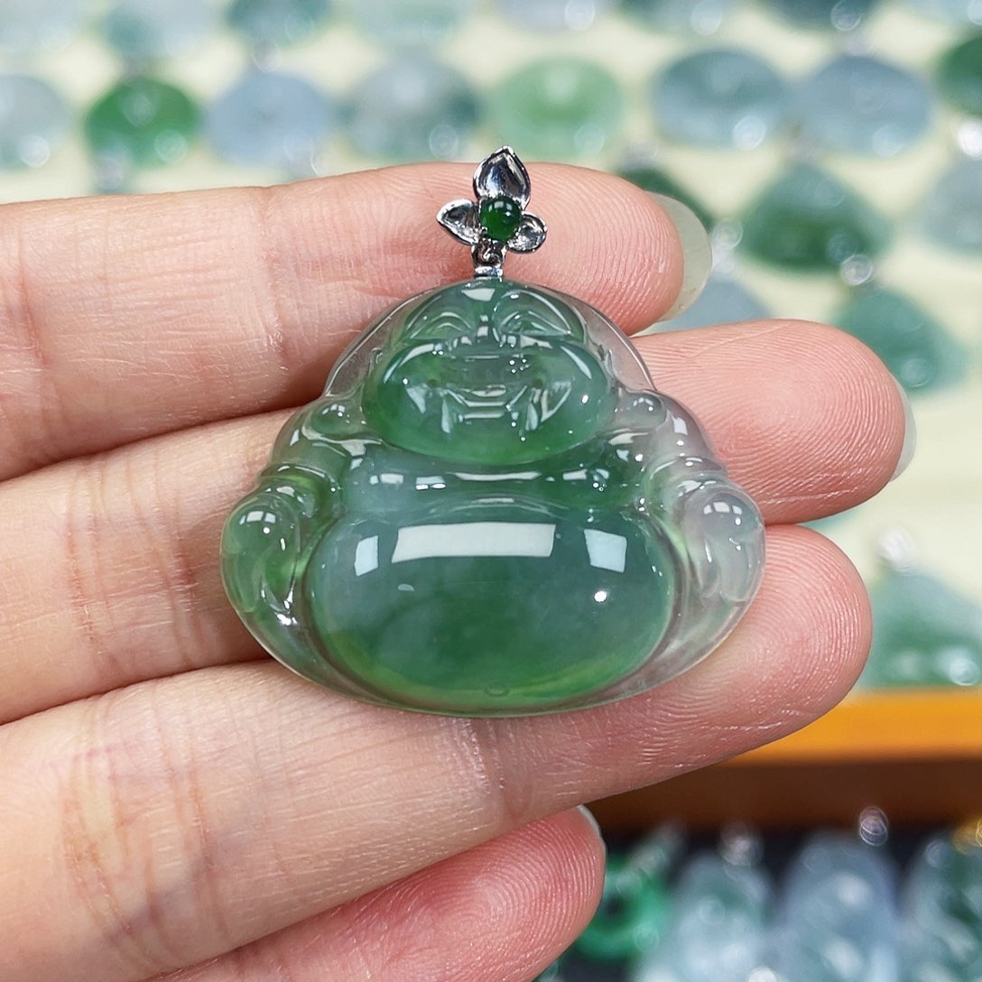 翡翠颈饰18K金镶嵌吊坠