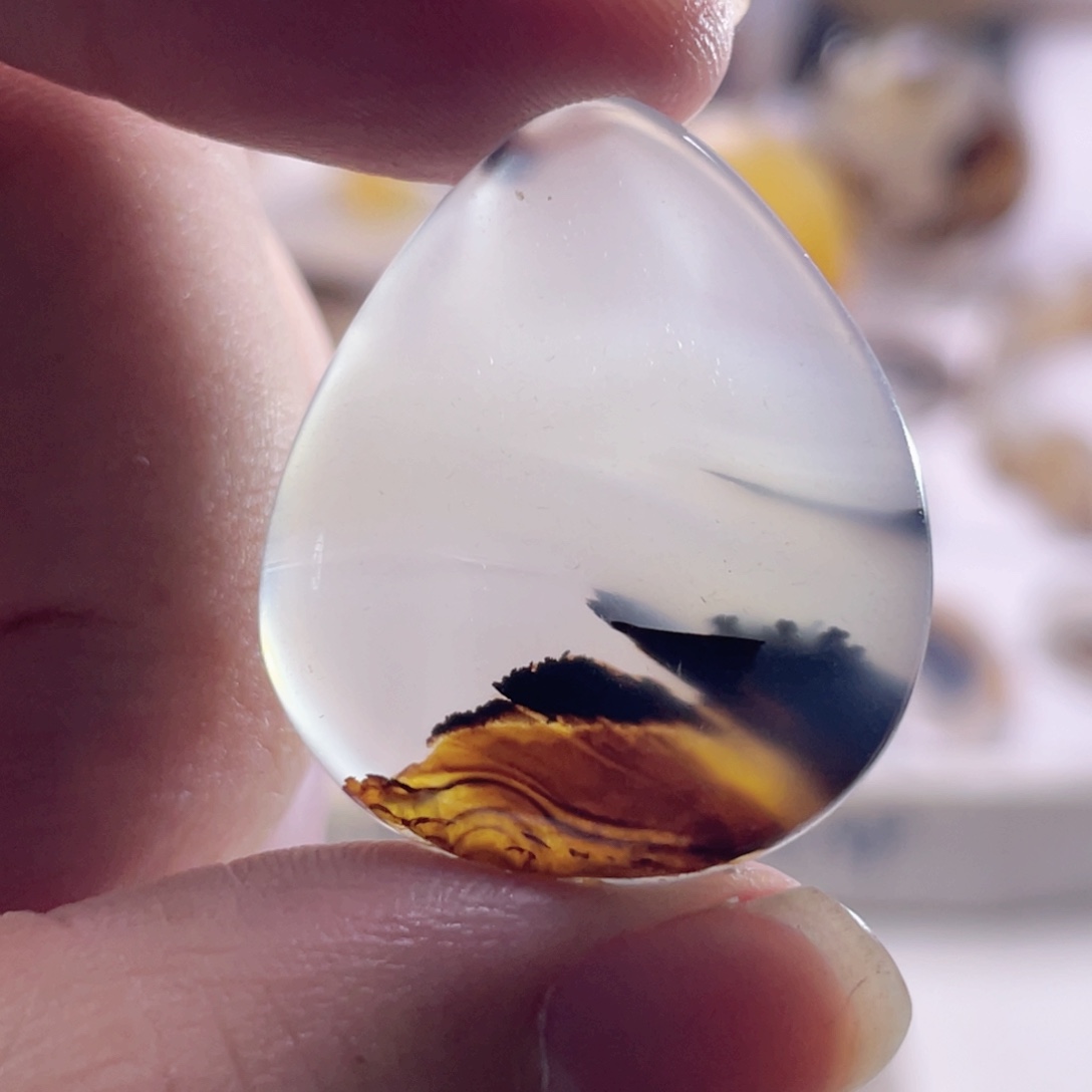 玛瑙/玉髓未镶嵌珠宝奇石