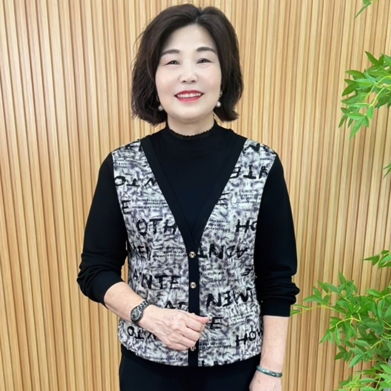 长袖薄款圆领时尚秋款中老年女装秋冬妈妈装假两件V2303
