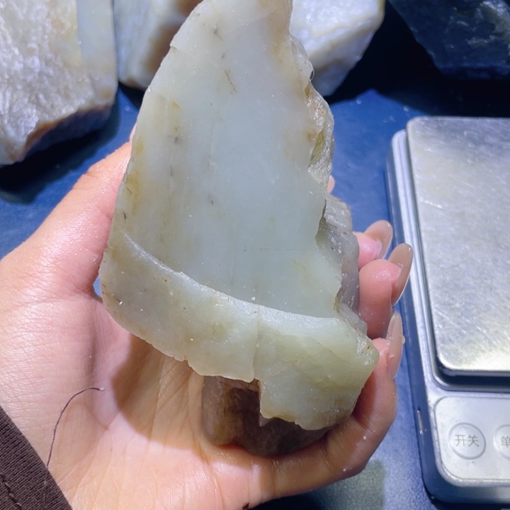 和田玉未镶嵌珠宝半成品