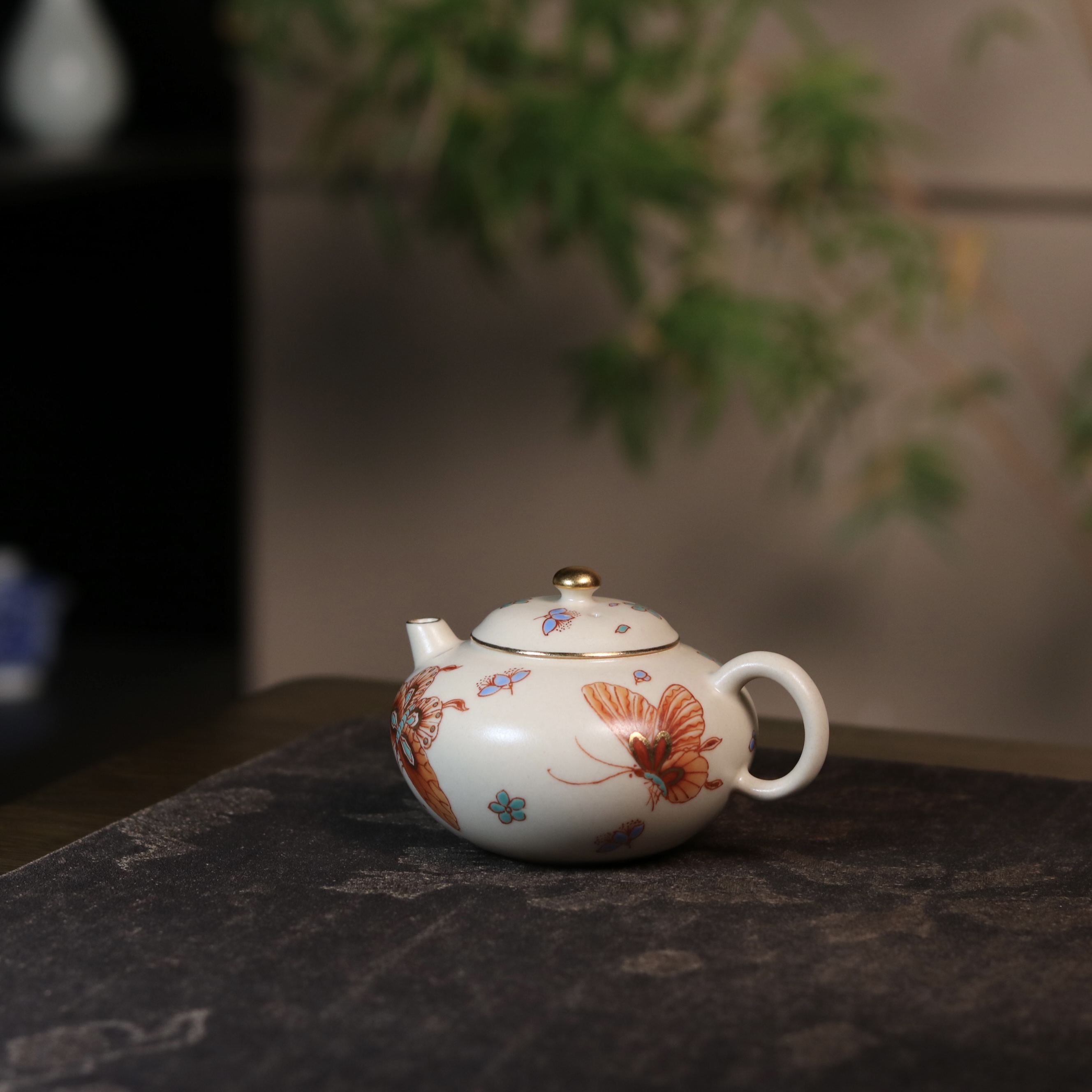 了物 景德镇素宣釉手绘红绿彩莺歌蝶舞蝴蝶井栏壶茶壶 120cc