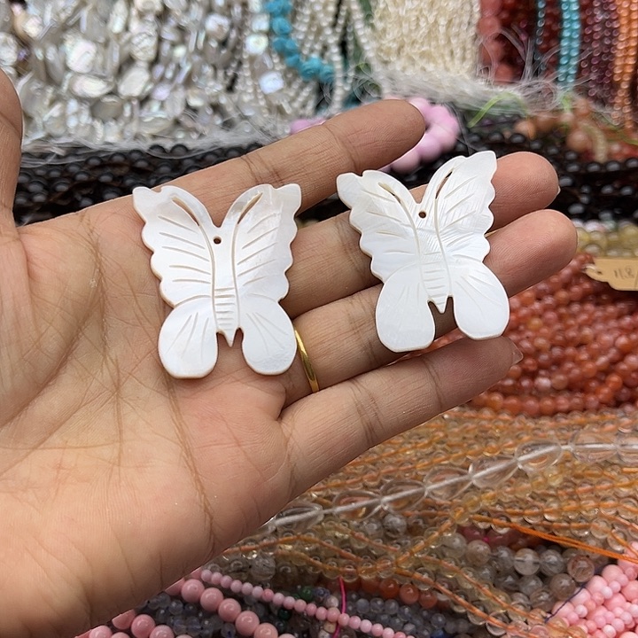 玛瑙/玉髓未镶嵌珠宝半成品2个35/42mm左右白贝蝴蝶吊坠