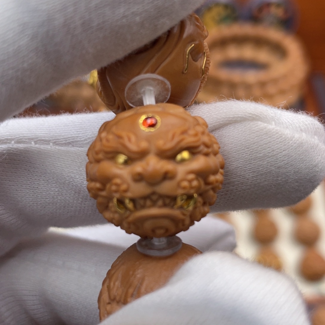 猴头核桃吊坠满工万福唐狮