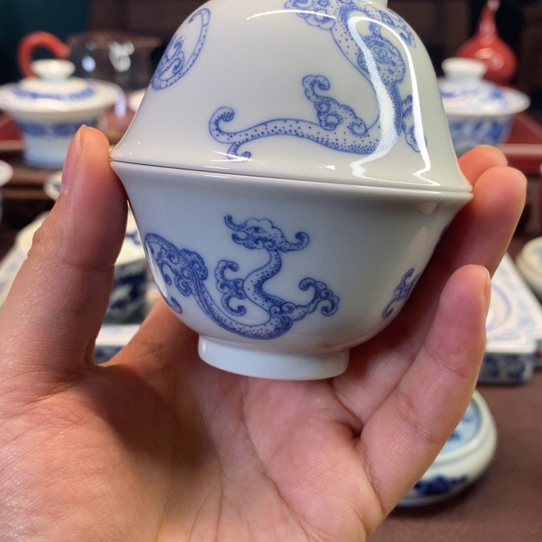 碗青花螭龙撇口对杯70cc 两只。