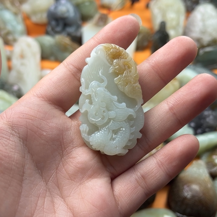 和田玉颈饰未镶嵌宇****儿