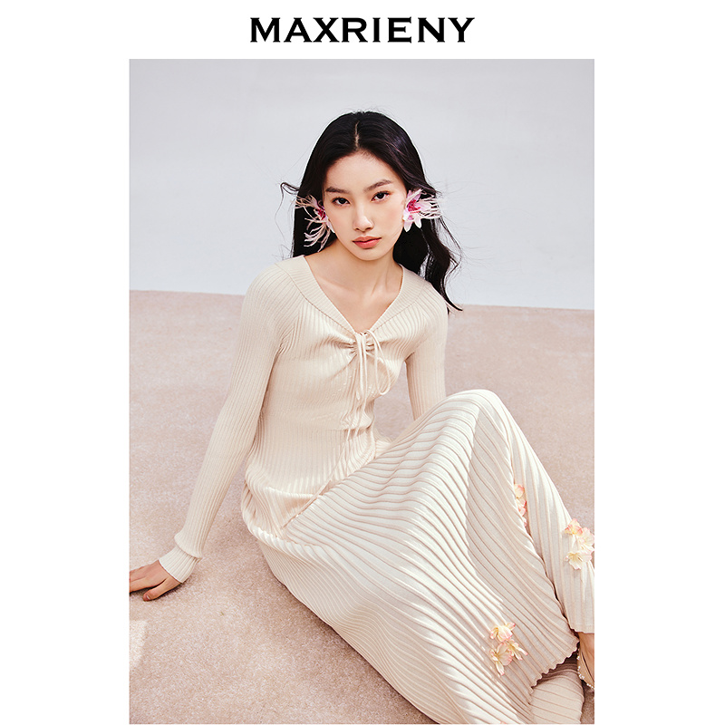 【KK专属】MAXRIENY毛针织连衣裙2025年春季新款春日温柔风长裙