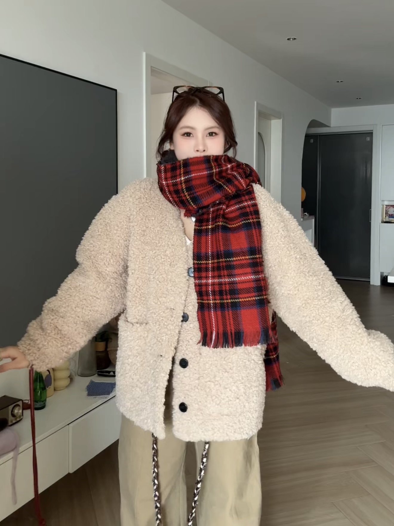 【清清no退换】宅宅athome//韩版羊羔毛v领短款宽松毛毛外套上衣