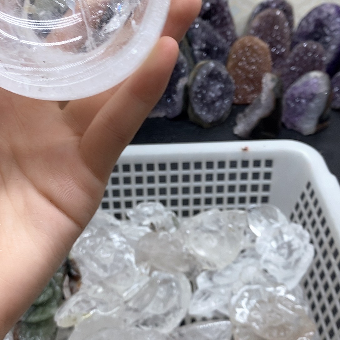 未镶嵌颈饰水晶100