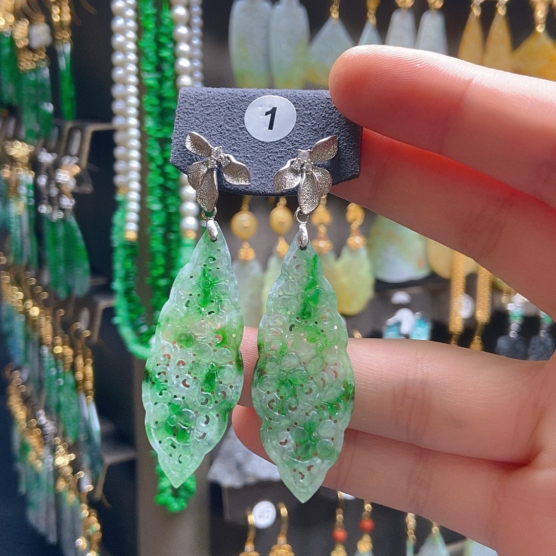 翡翠未镶嵌耳饰翡翠